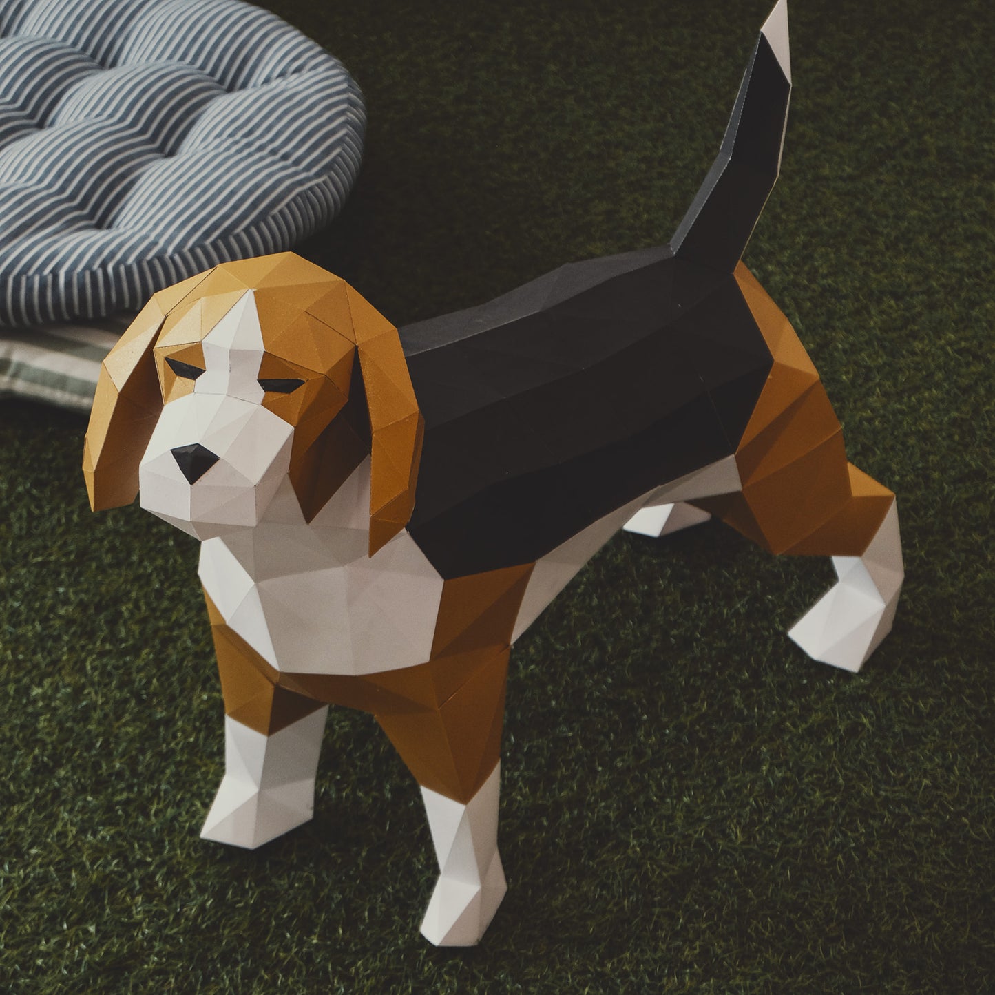 Beagle Dog Papercraft