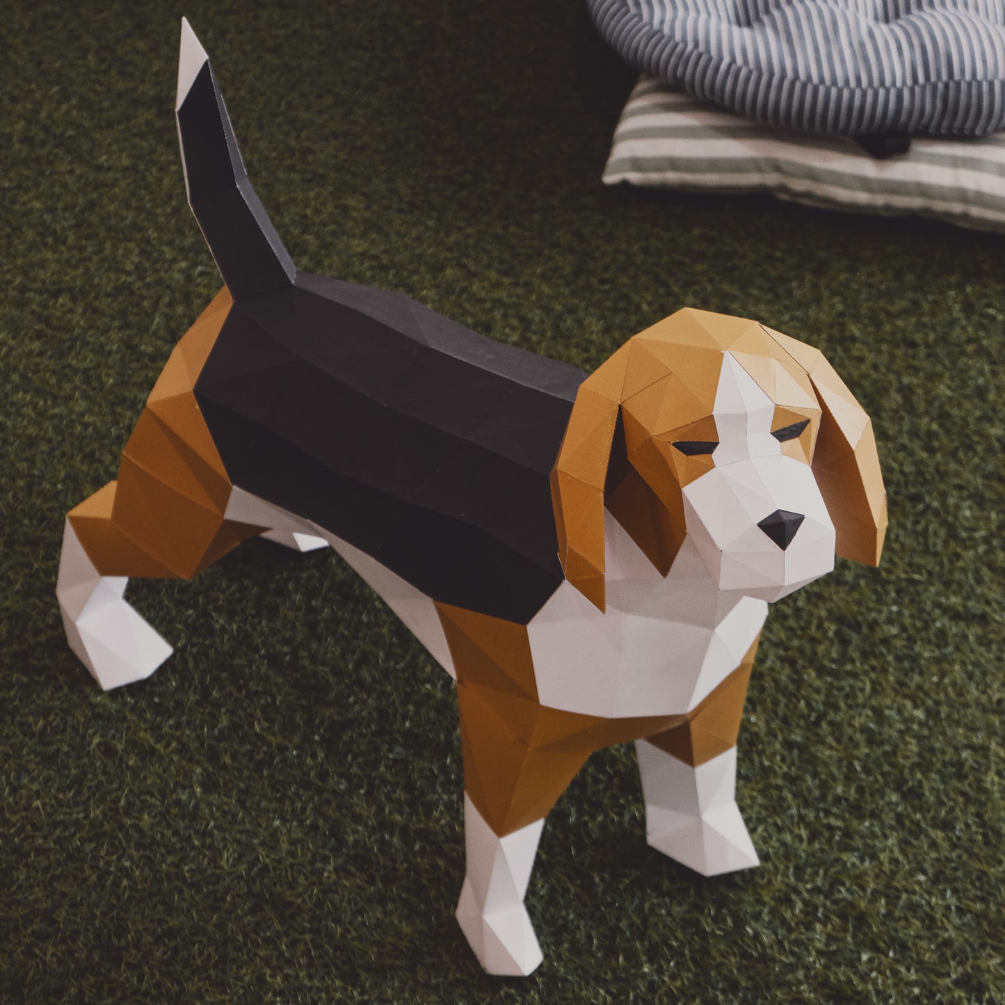 Beagle Dog Papercraft